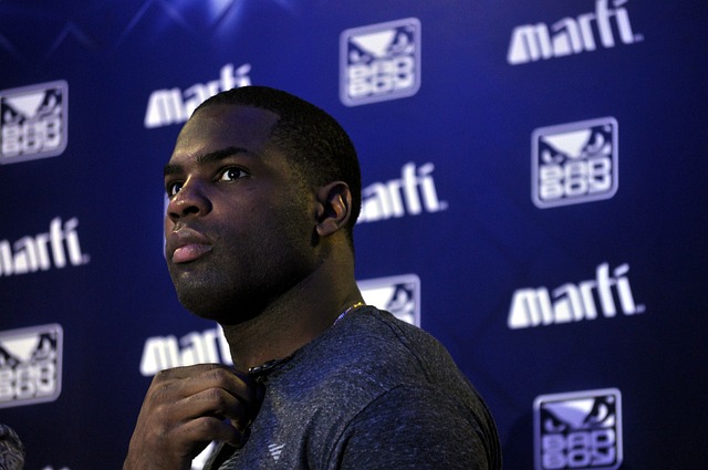 以色列之间 以色列之间